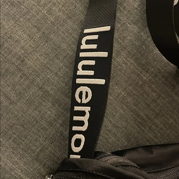 lululemon everyday belt bag - Picture 2 of 6